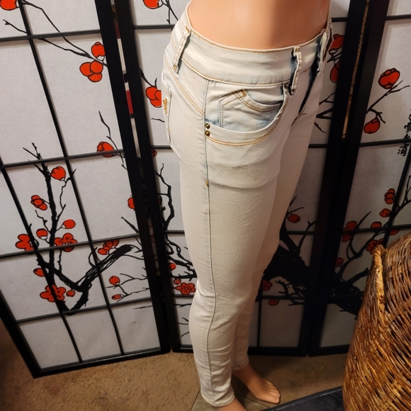 V.I.P. JEANS BLEACHED DENIM/SIZE 7-8 - Picture 5 of 12